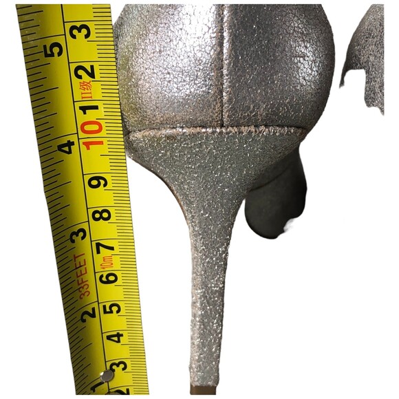 BCBG Women's Metallic Silver Pointed Toe Heel Pumps Size 9.5 - Picture 7 of 9